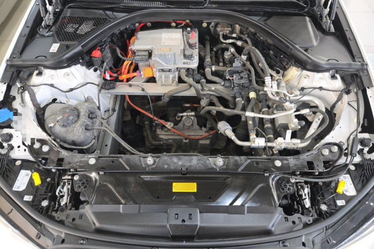 BMW i3 2024 car image #22