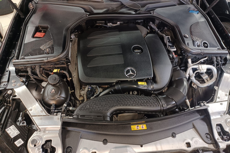 Mercedes-Benz E Class 2023 car image #22