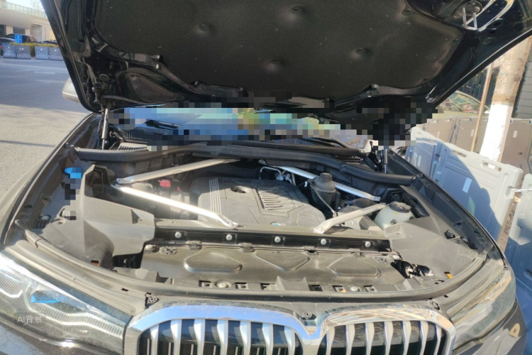 BMW X7 2021 car image #22