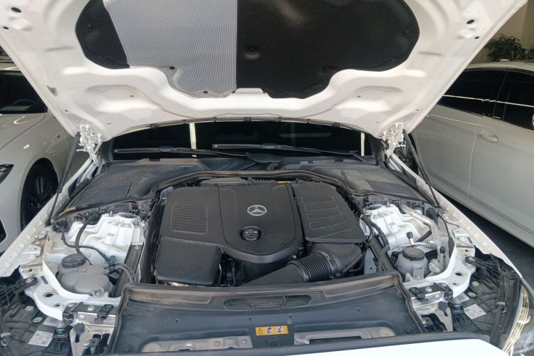 Mercedes-Benz C Class 2025 car image #22