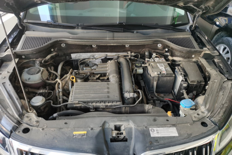 Skoda Karoq 2020 car image #22