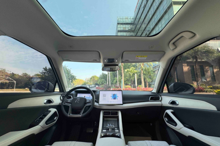 BYD YuanUP 2024 #22 BYD YuanUP 2024 car image #22