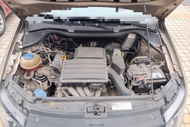 Polo 2015 car image #22
