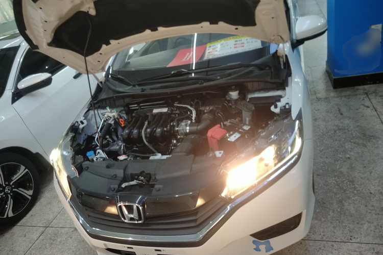 Honda Greiz 2018 изображение автомобиля #22