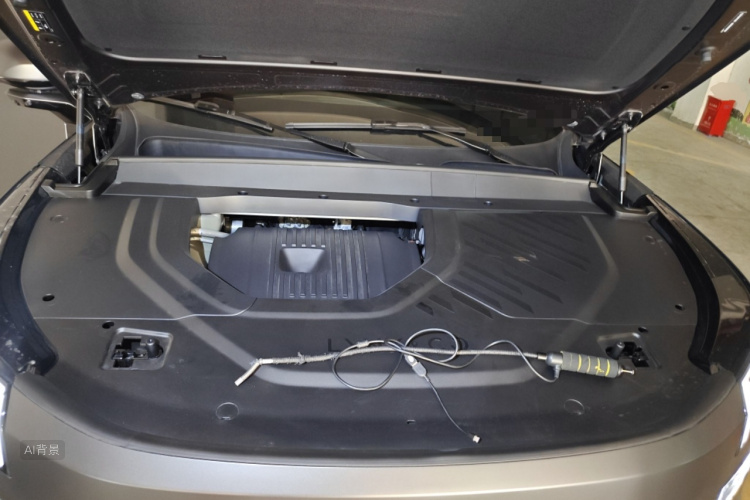 Lynk & Co 900 2025 car image #22