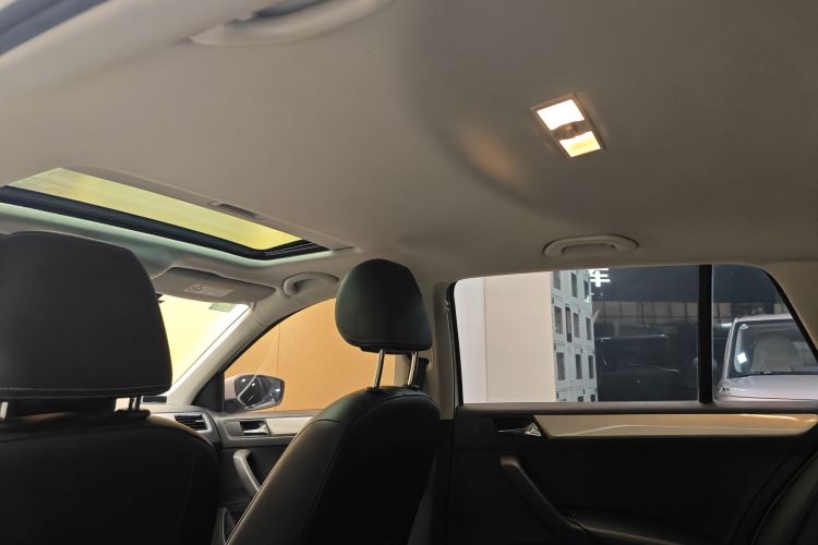 Skoda Rapid Spaceback 2019 car image #22