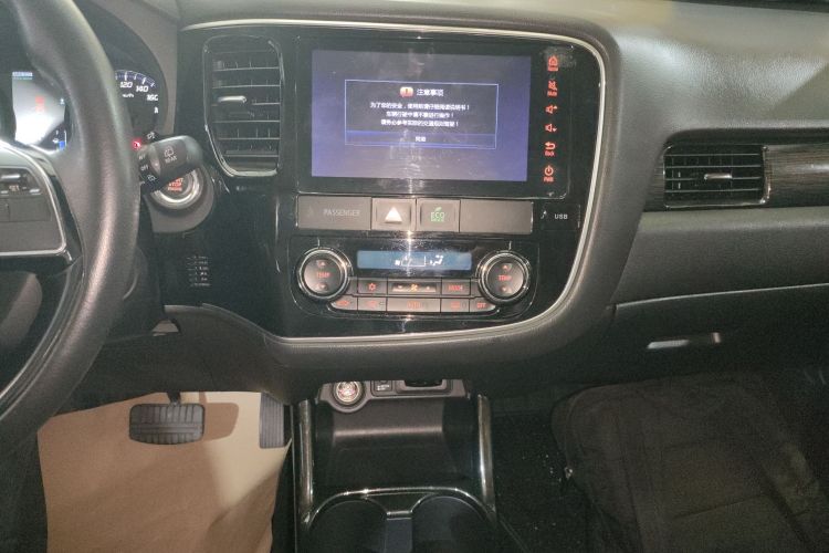 劳斯莱斯 欧蓝德 2017 汽车图片 #22