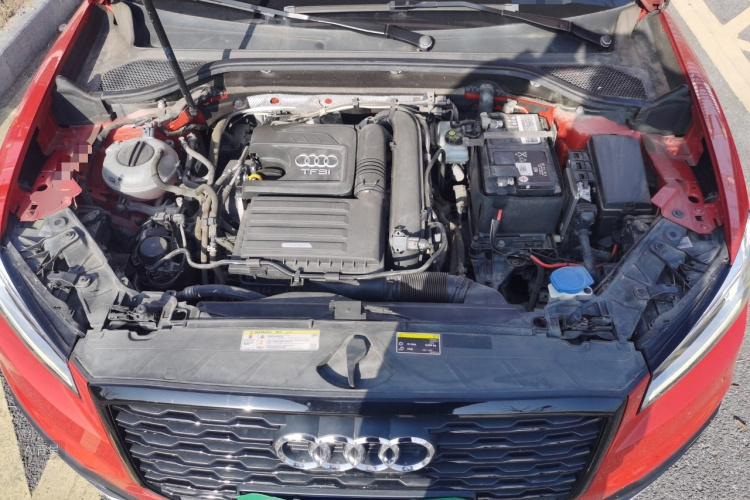 Audi Q2L 2020 car image #22