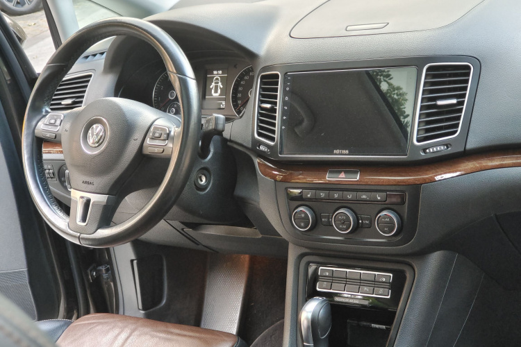 Volkswagen Sharan 2015 imagem de carro #22