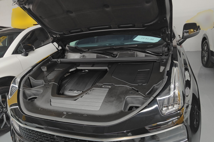 Lynk & Co 01 EM-P 2018 car image #22
