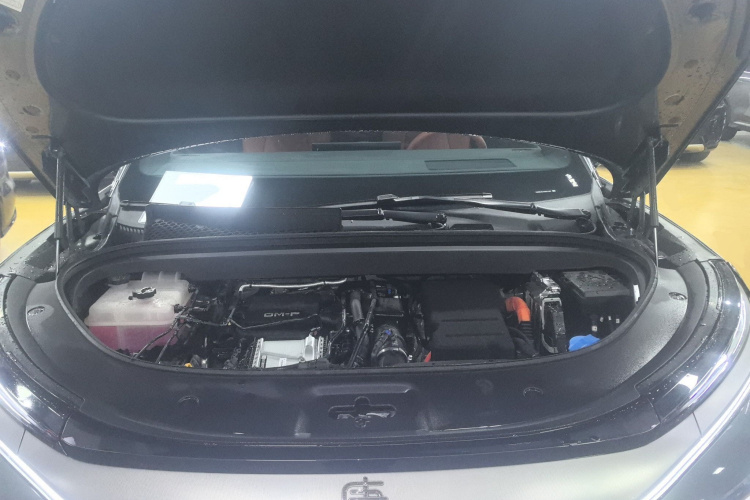 BYD Tang L 2025 #22 BYD Tang L 2025 imagen de coche #22