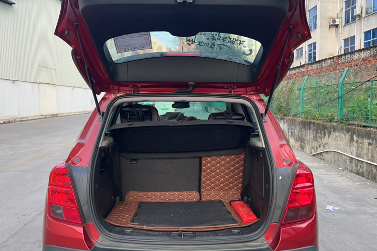 Chevrolet Tracker 2015 car image #22