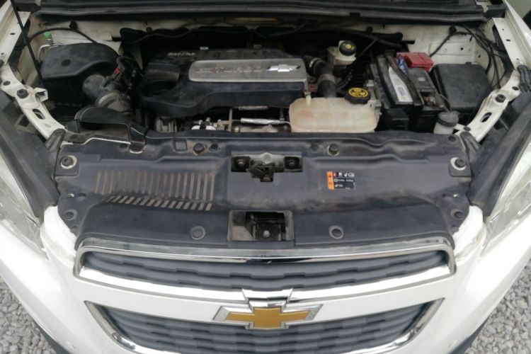 Chevrolet Tracker 2015 immagine di auto #22