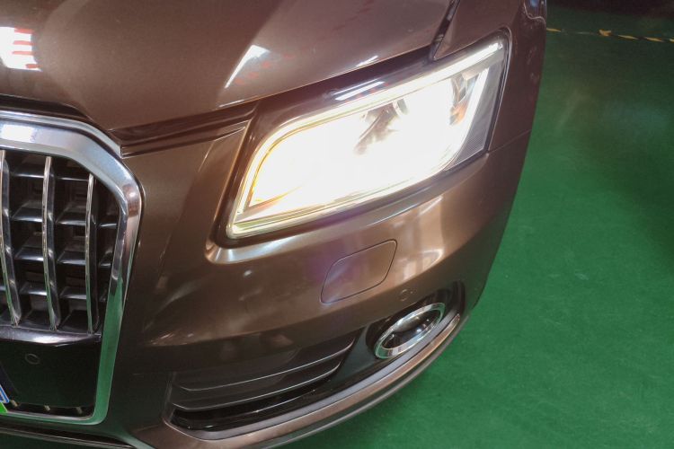 Audi Q5 2016 car image #22