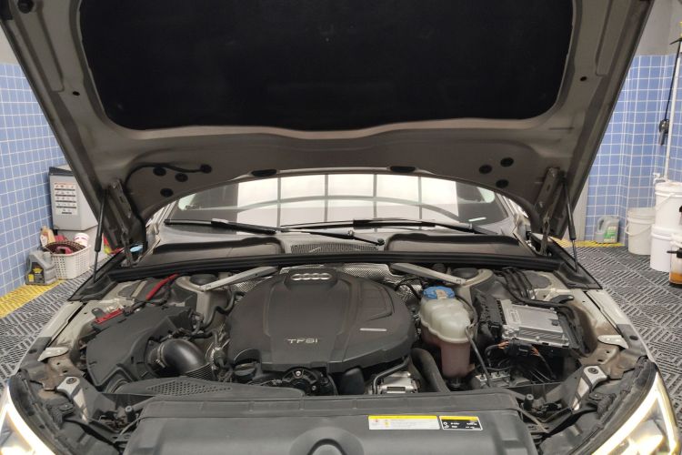 Audi A4L 2018 car image #22