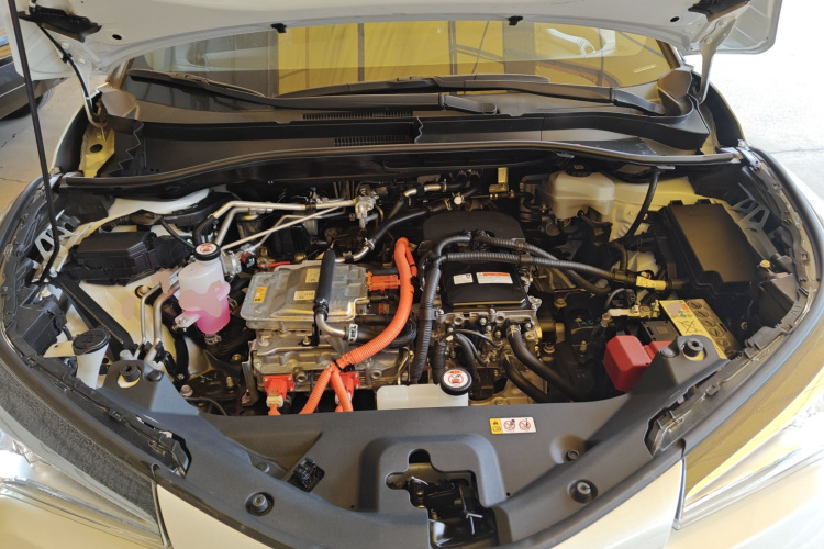 Toyota C-HR EV 2021 immagine di auto #22