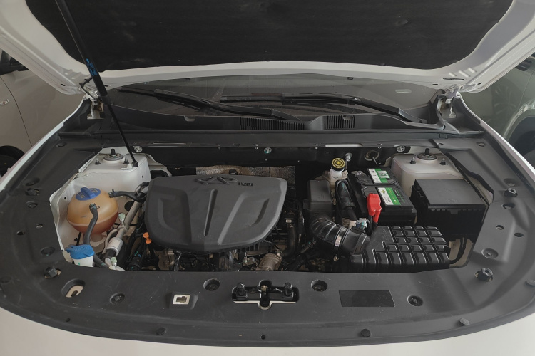 X70 PLUS 2022 car image #22