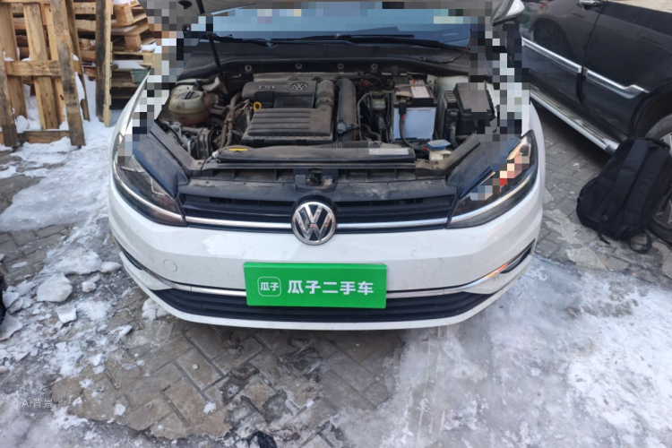 Volkswagen Golf 2018 car image #22