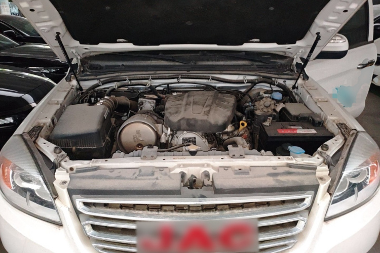 JAC 2023 car image #22