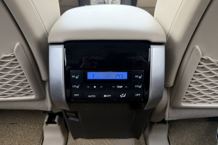 Toyota Land Cruiser Prado 2018 #22 Toyota Land Cruiser Prado 2018 car image #22