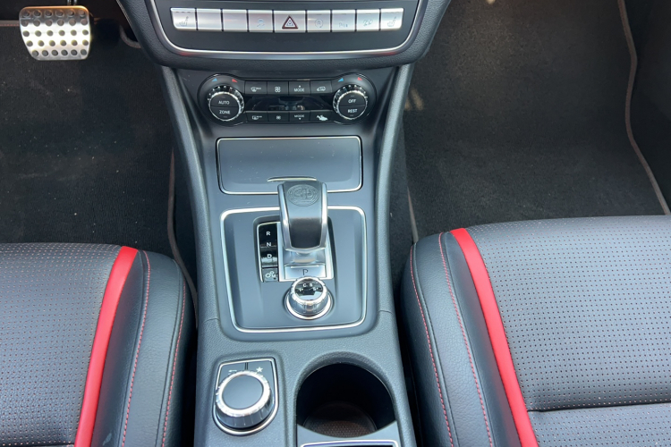 Mercedes-Benz CLA AMG 2018 car image #22