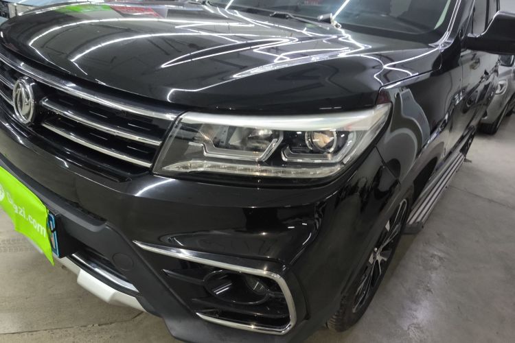 Forthing JOYEAR X5 2018 #22 Forthing JOYEAR X5 2018 car image #22