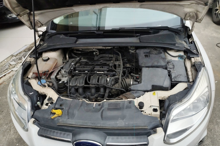 Ford Focus 2014 car image #22