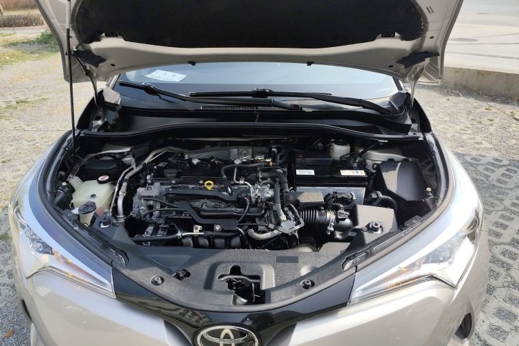 Toyota C-HR 2021 immagine di auto #22