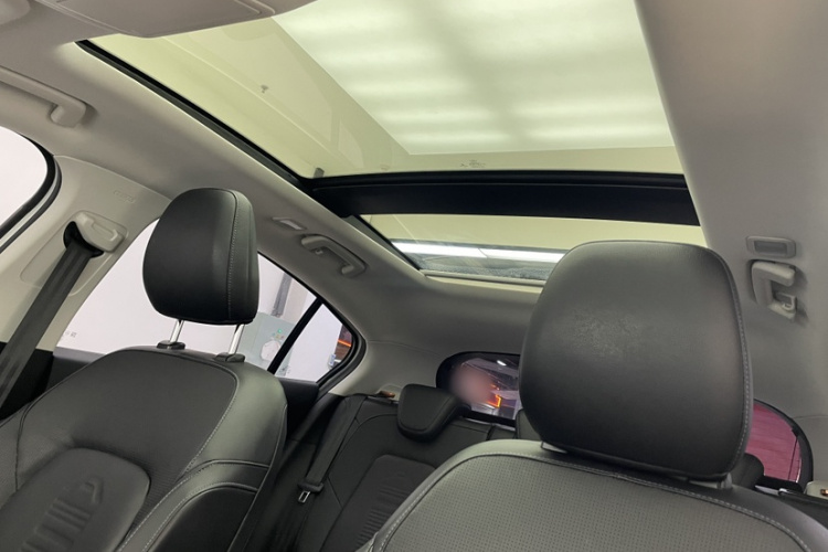 Ford Focus Active 2020 #22 Ford Focus Active 2020 صورة سيارة #22