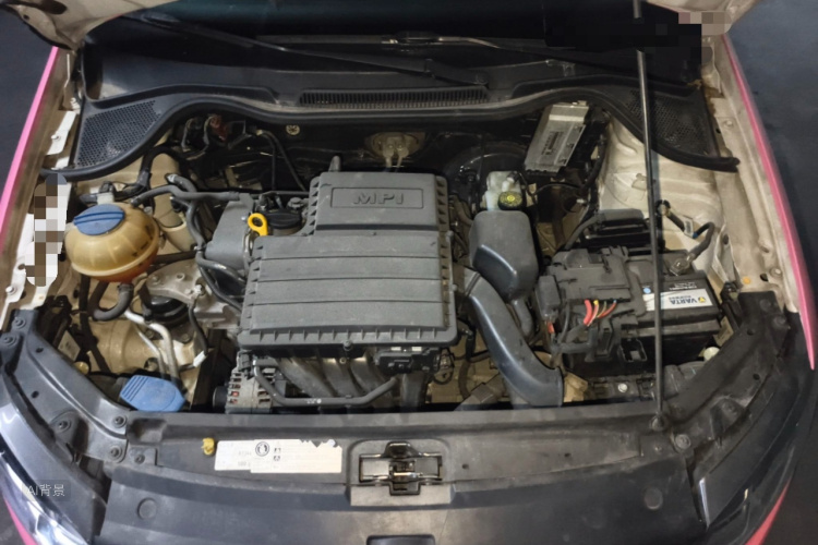 Polo 2015 car image #22