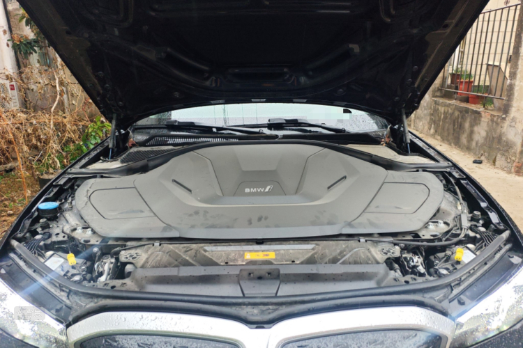 BMW i3 2024 immagine di auto #22