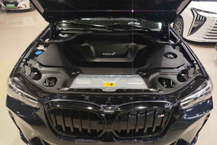 BMW iX3 2024 immagine di auto #22