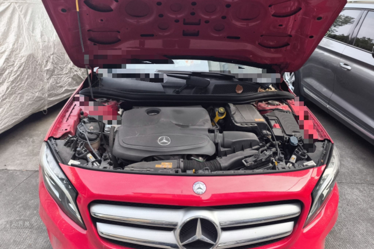 Mercedes-Benz GLA Class 2015 car image #22