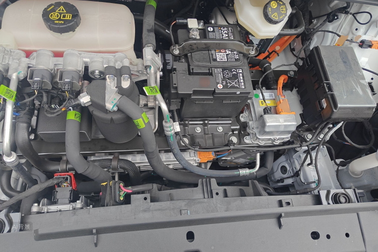 MG 4 EV 2025 car image #22