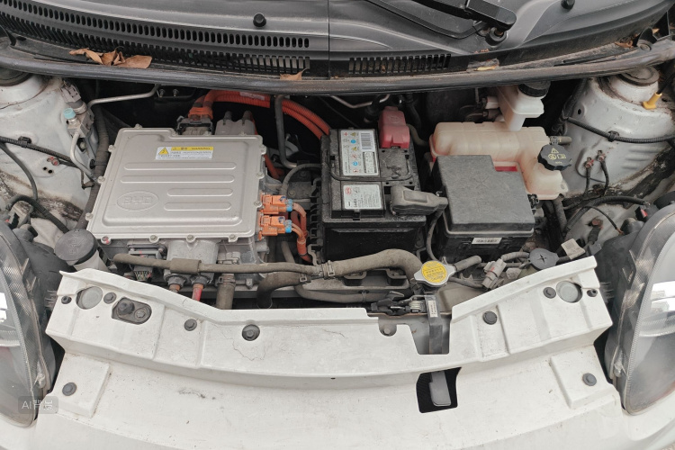 BYD e1 2020 car image #22