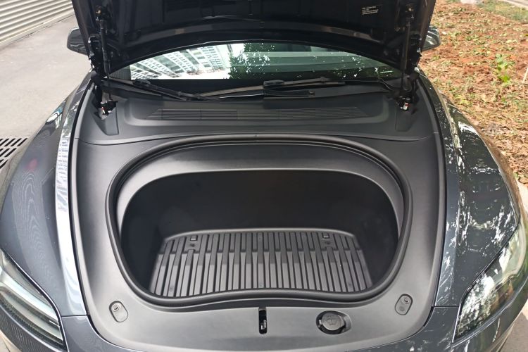 Tesla Model 3 2024 immagine di auto #22