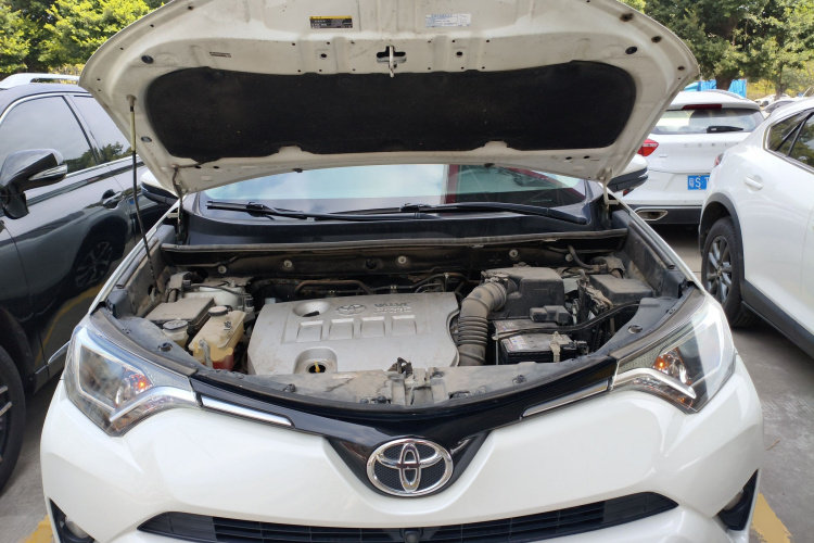 Toyota RAV4 2019 #22 Toyota RAV4 2019 car image #22