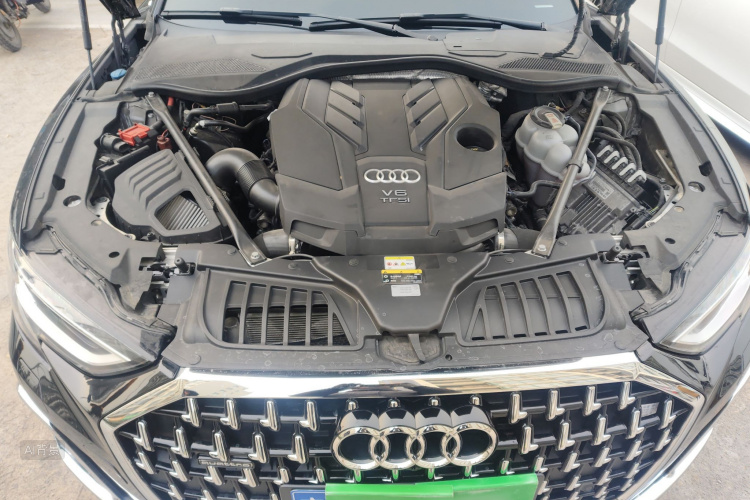 Audi A8 2023 immagine di auto #22