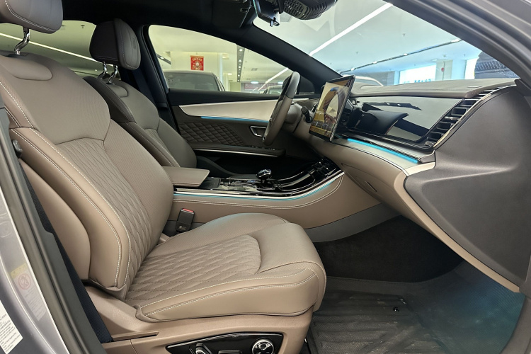 BYD Han 2024 #22 BYD Han 2024 car image #22