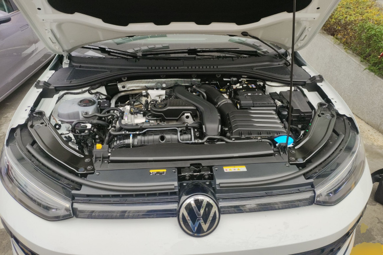 Volkswagen 2025 car image #22
