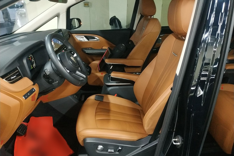 HongQi HQ9 PHEV 2024 #22 HongQi HQ9 PHEV 2024 car image #22