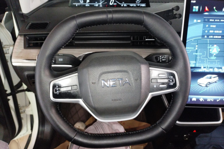 哪吒汽车 哪吒V 2023 #22 哪吒汽车 哪吒V 2023 汽车图片 #22