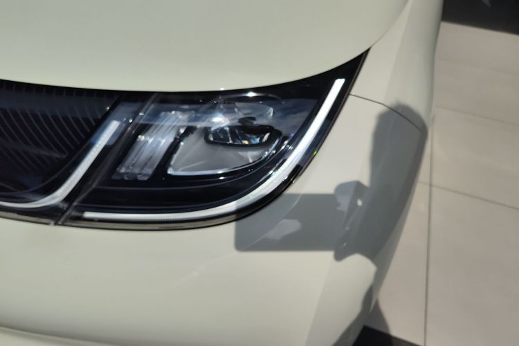 BYD Dolphin 2023 car image #22
