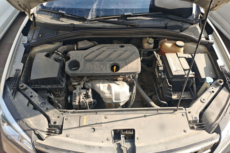 Roewe i5 2021 #22 Roewe i5 2021 car image #22