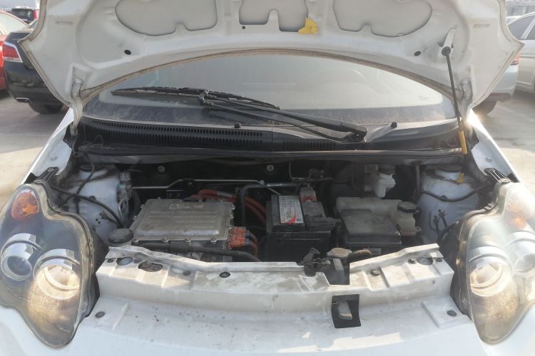 BYD e1 2020 #22 BYD e1 2020 car image #22