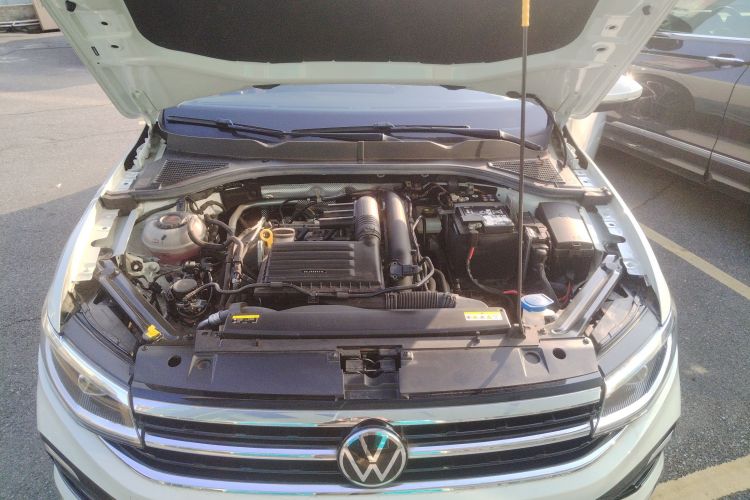 Volkswagen Bora 2024 car image #22