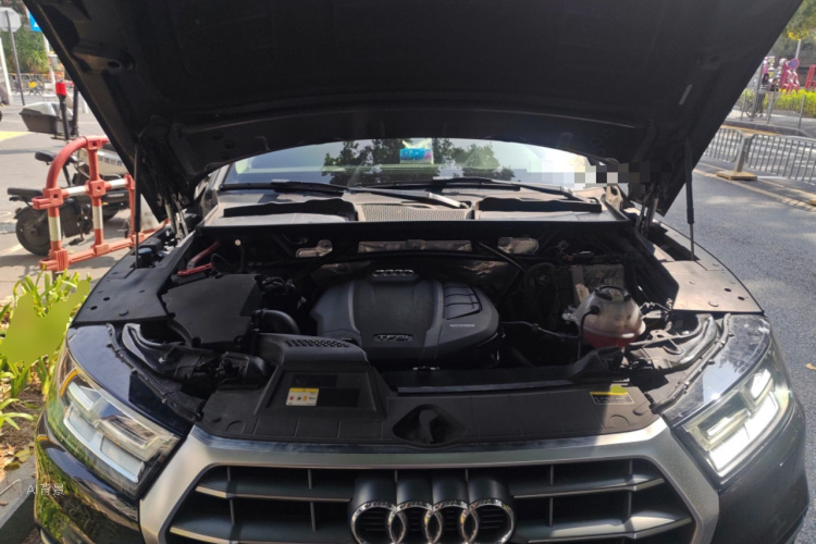 Audi Q5L 2020 صورة سيارة #22