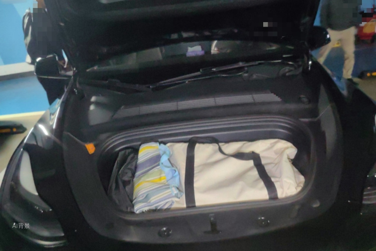 Tesla Model Y 2022 car image #22