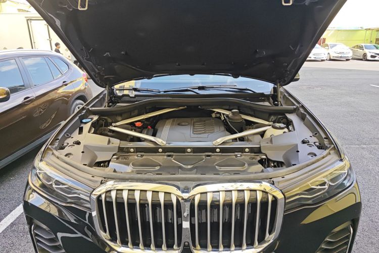 BMW X7 2022 immagine di auto #22