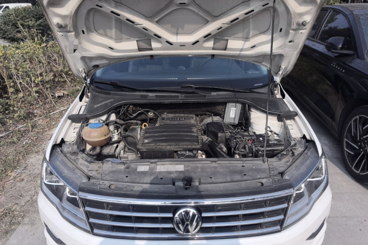 Volkswagen Jetta 2017 immagine di auto #22